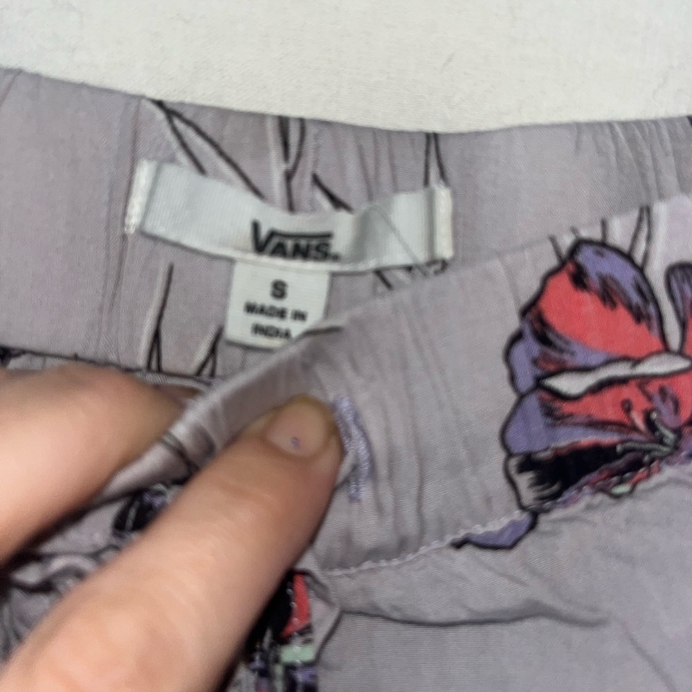 Vans Floral Drawstring Short 🌵Small - Picture 3 of 7